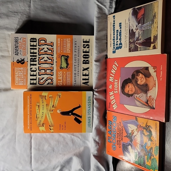 Mork from Ork! 5  x paperbacks ... intriguing ... - Picture 1 of 16